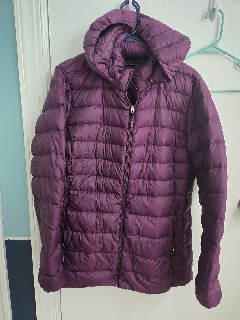 Women’s Lightweight Quilted Puffer Jacket in Plum- 32 Degree Heat Brand